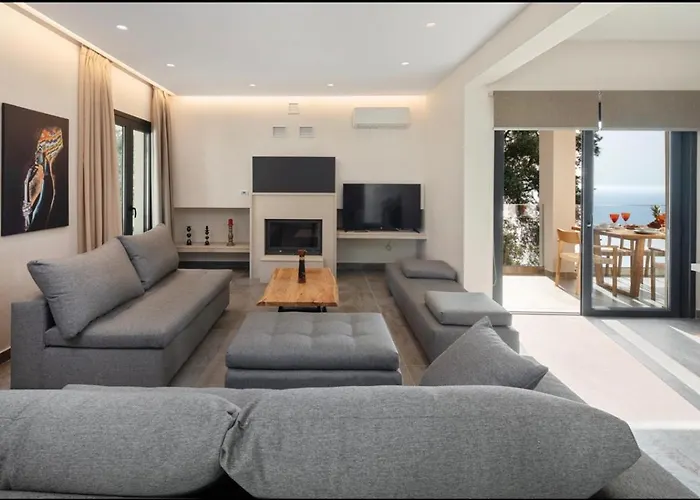 Irida Sunset ヴィラ *