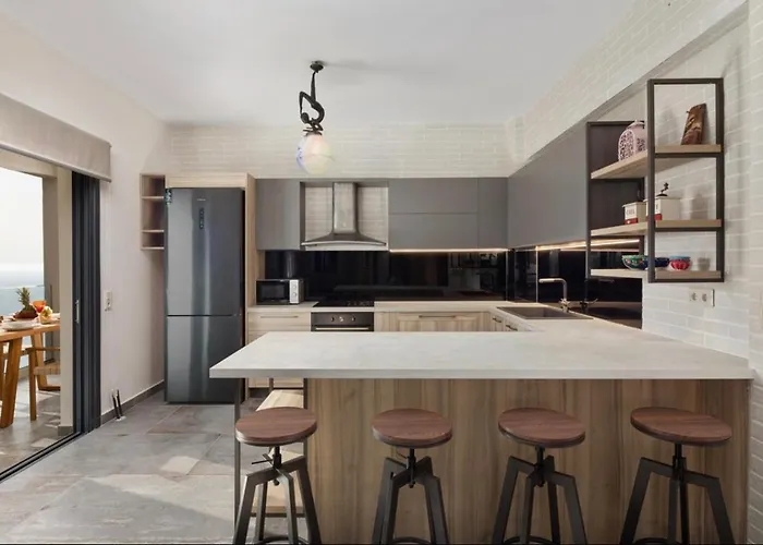 Irida Sunset ヴィラ *